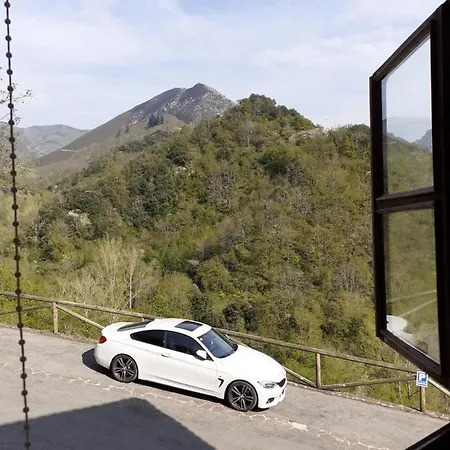 Hotel Casa Rural Oso 4 *